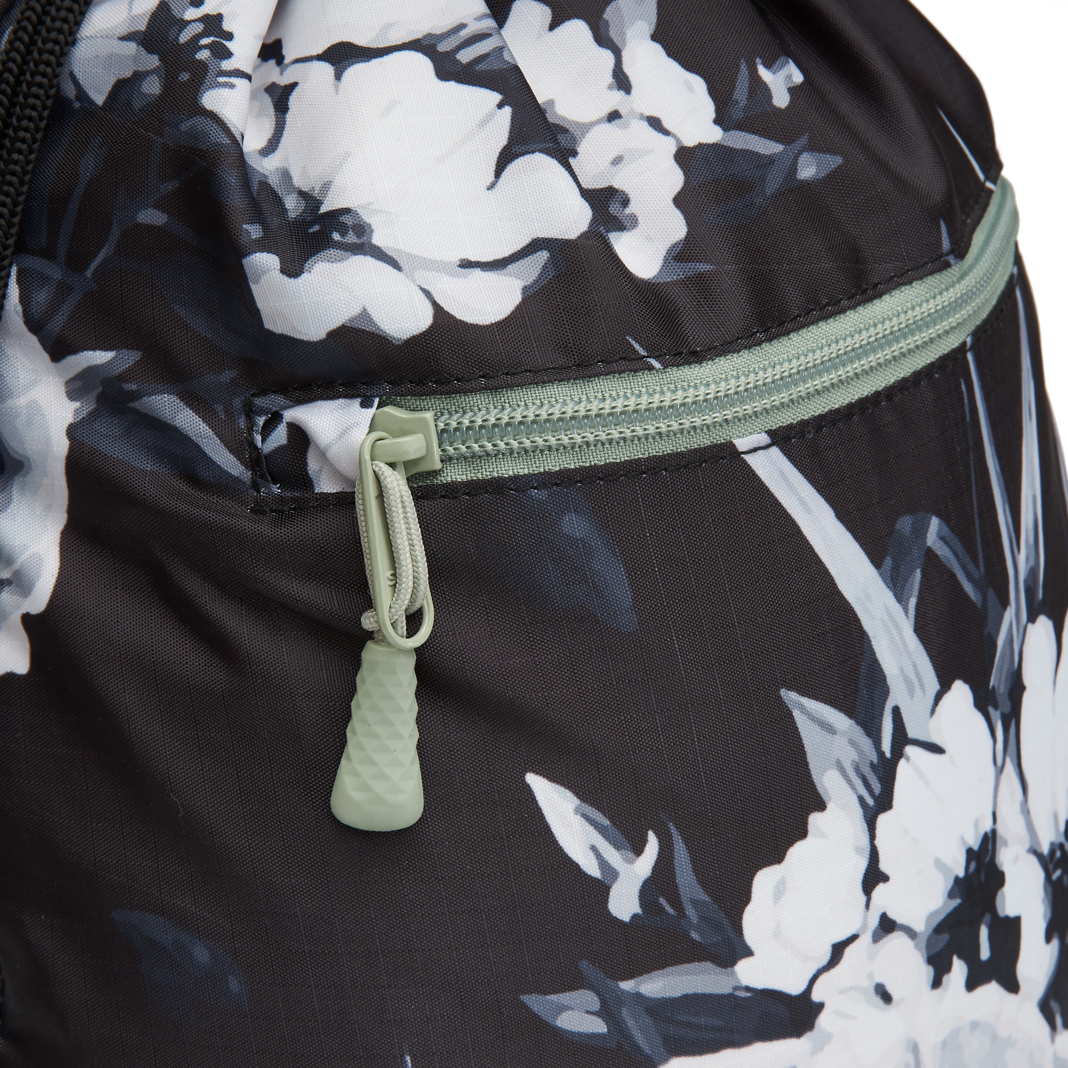 Ela Mo™ Packtaschen-Set | 5-teilig. Außenfach mit Reißverschluss vorne an der Tasche.