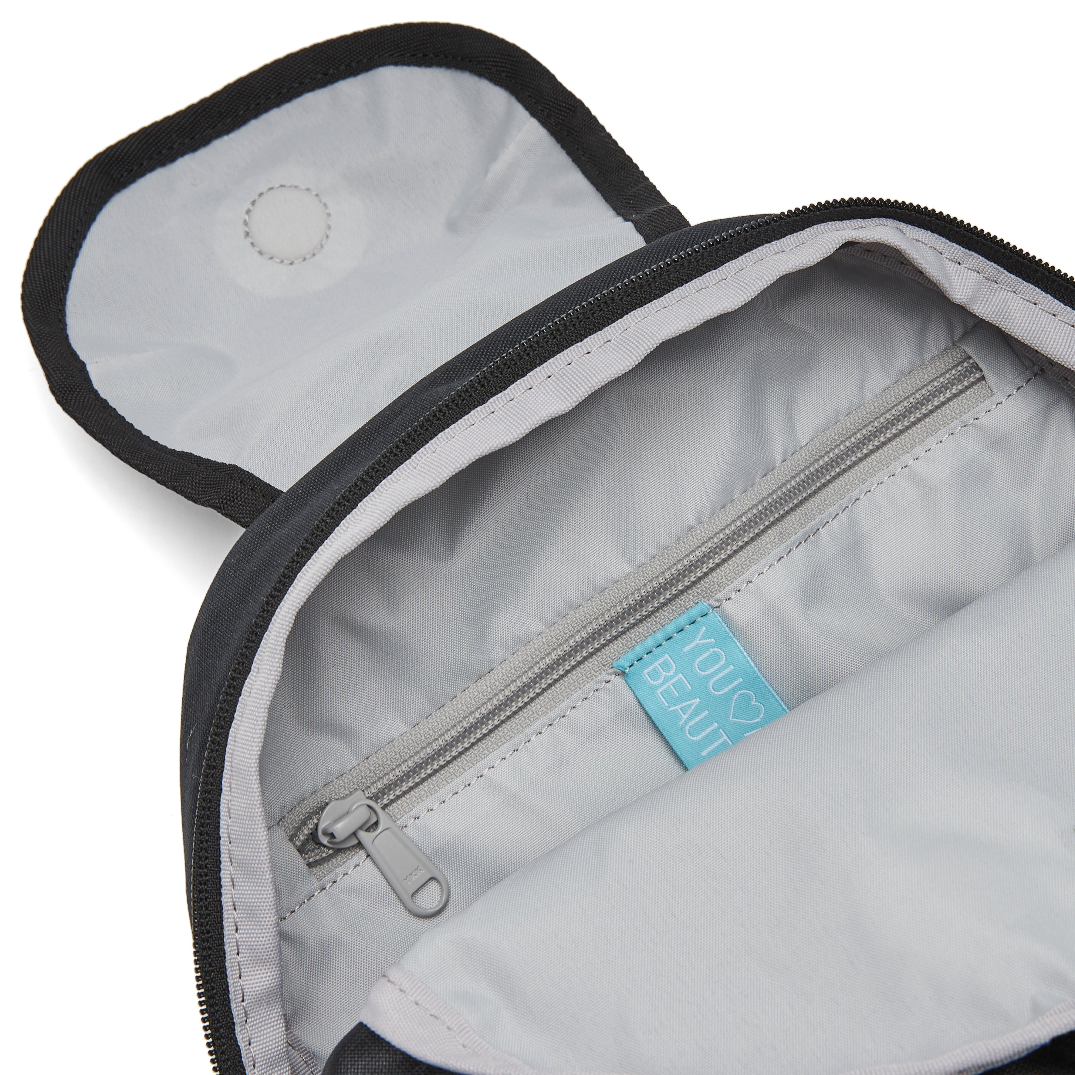 Ela Mo™ Mini Rucksack | Schwarz | Im Inneren befindet sich ein kleines Reißverschlussfach