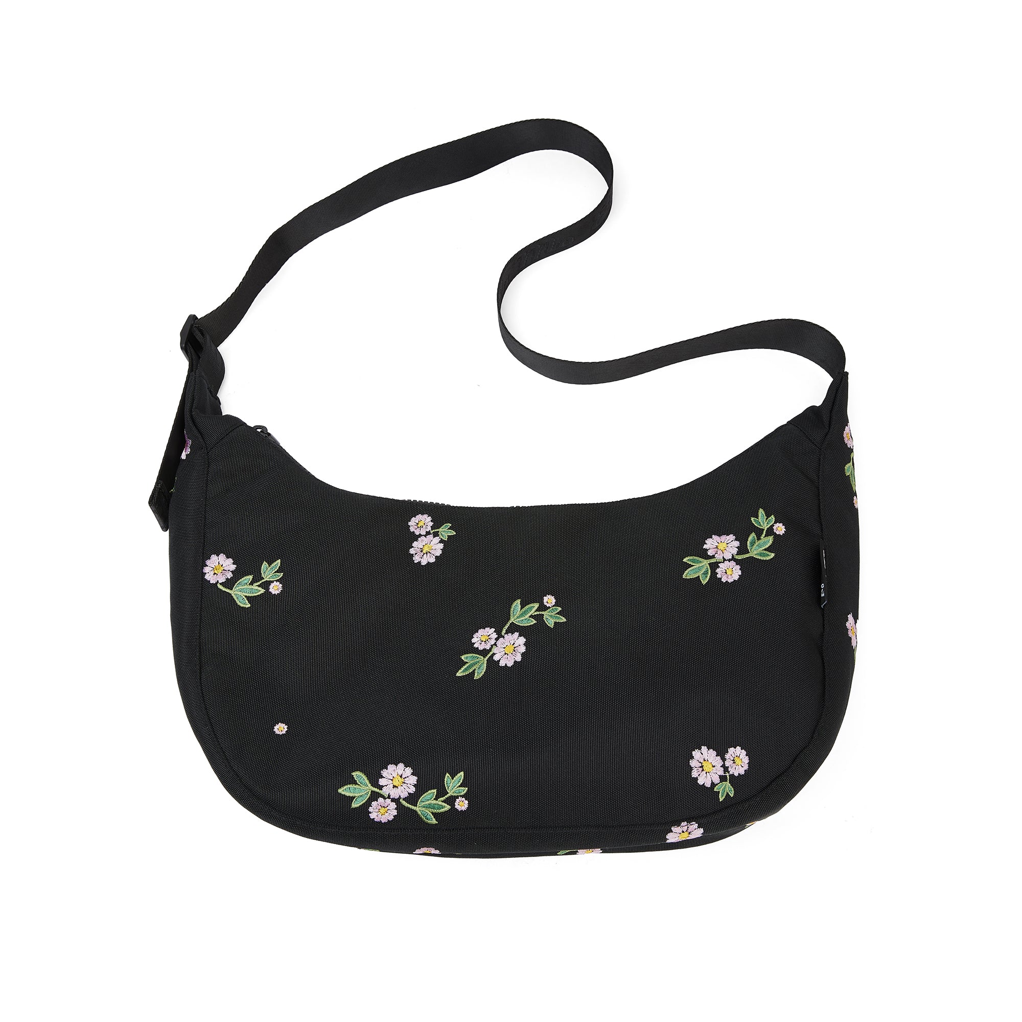 Ela Mo™ Moon Bag | Embroidery Edition Upsy Daisy. Schwarze, geblümte Umhängetasche auf weißem Hintergrund.