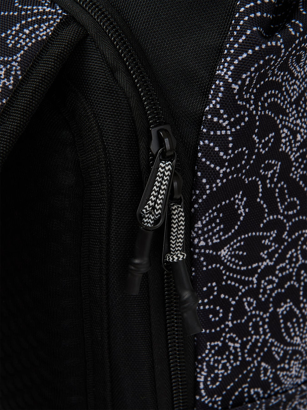 Ela Mo™ Everywhere Rucksack | Dots