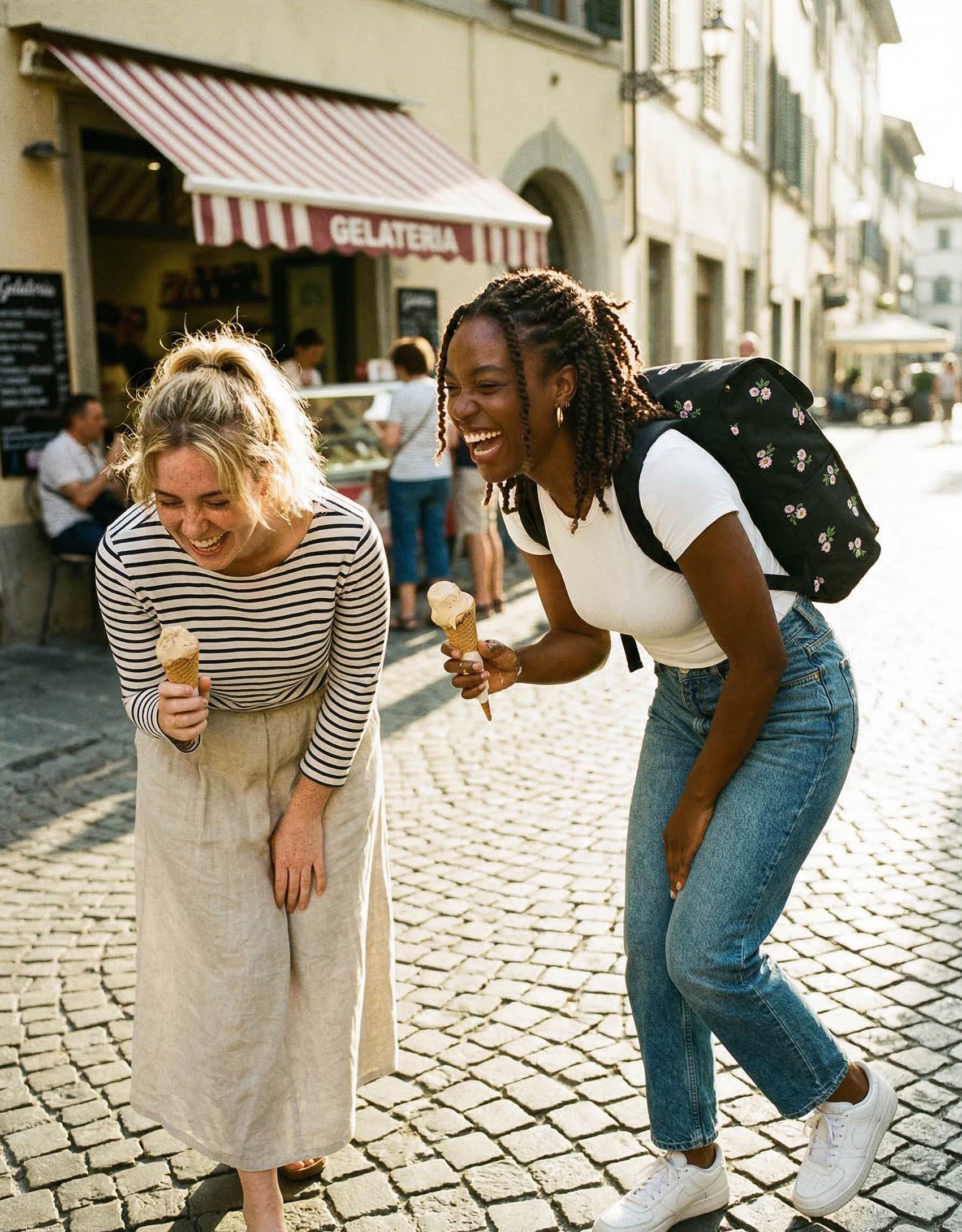 Ela Mo™ Everywhere Rucksack | Embroidery Edition Upsy Daisy