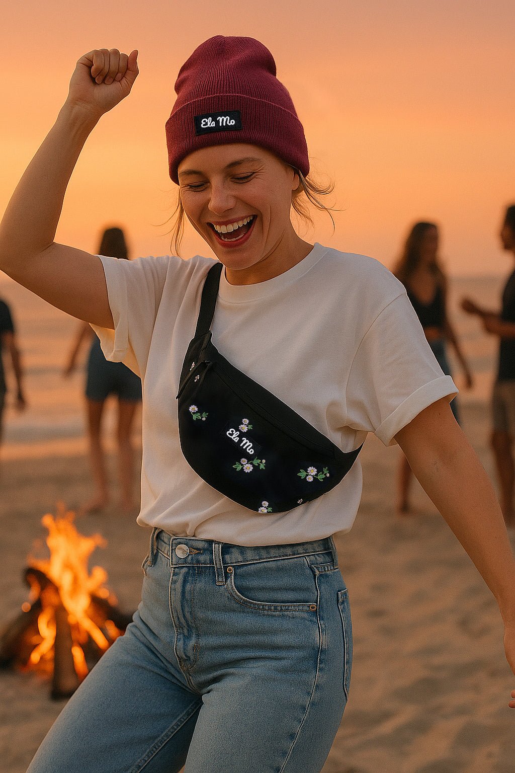 Ela Mo™ Hipbag | Embroidery Edition Upsy Daisy