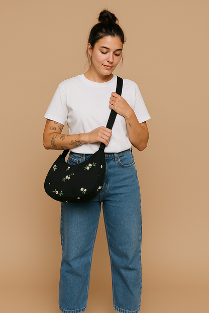 Ela Mo™ Moon Bag | Schwarz