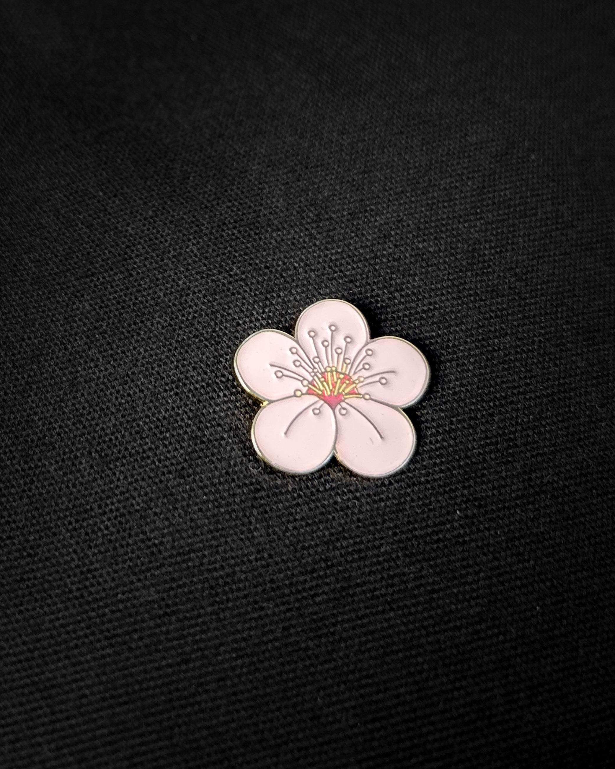Ela Mo™ Pin für Rucksäcke | Kirschblüte