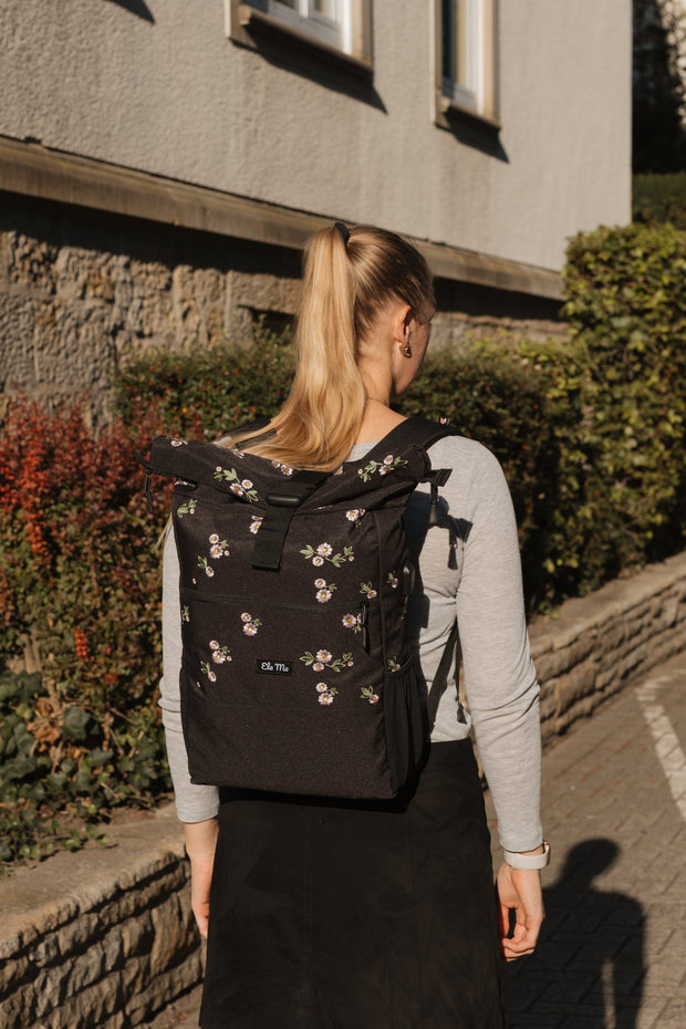 Ela Mo™ Rolltop Rucksack | Limited Embroidery Edition Daisy