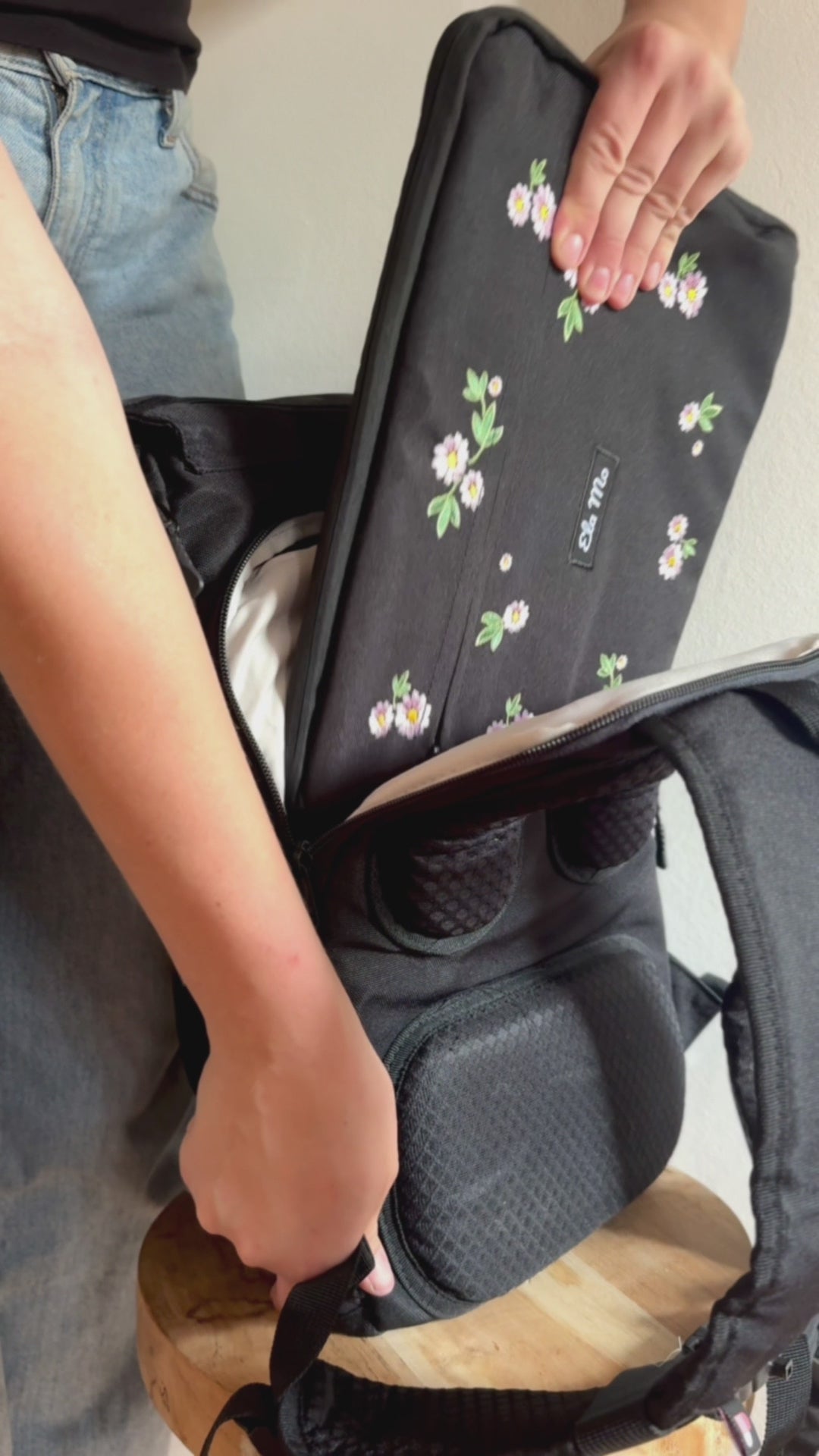 Ela Mo™ Laptoptasche bis 14 Zoll | Embroidery Edition Upsy Daisy