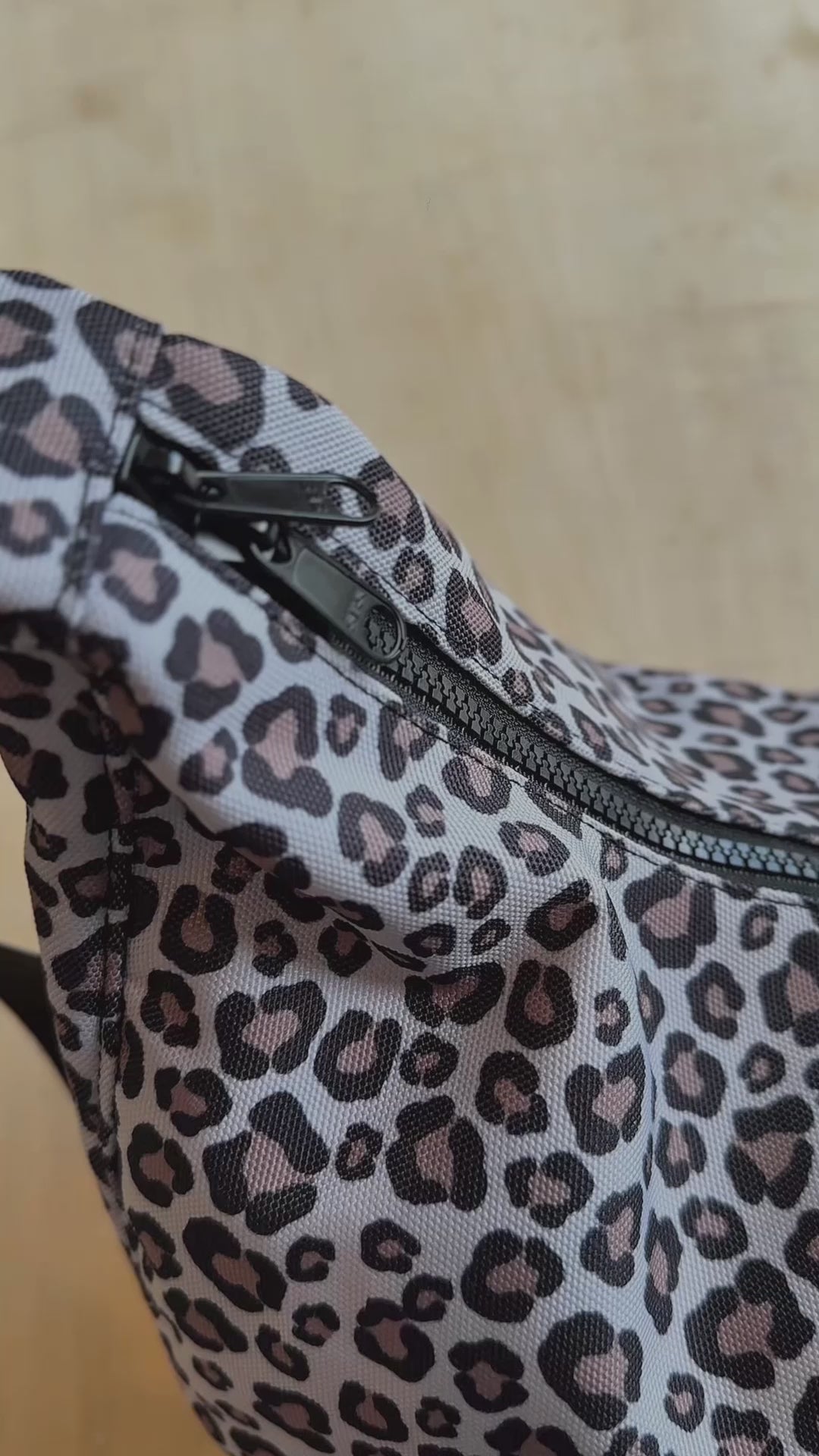 Ela Mo™ Moon Bag Large | Black